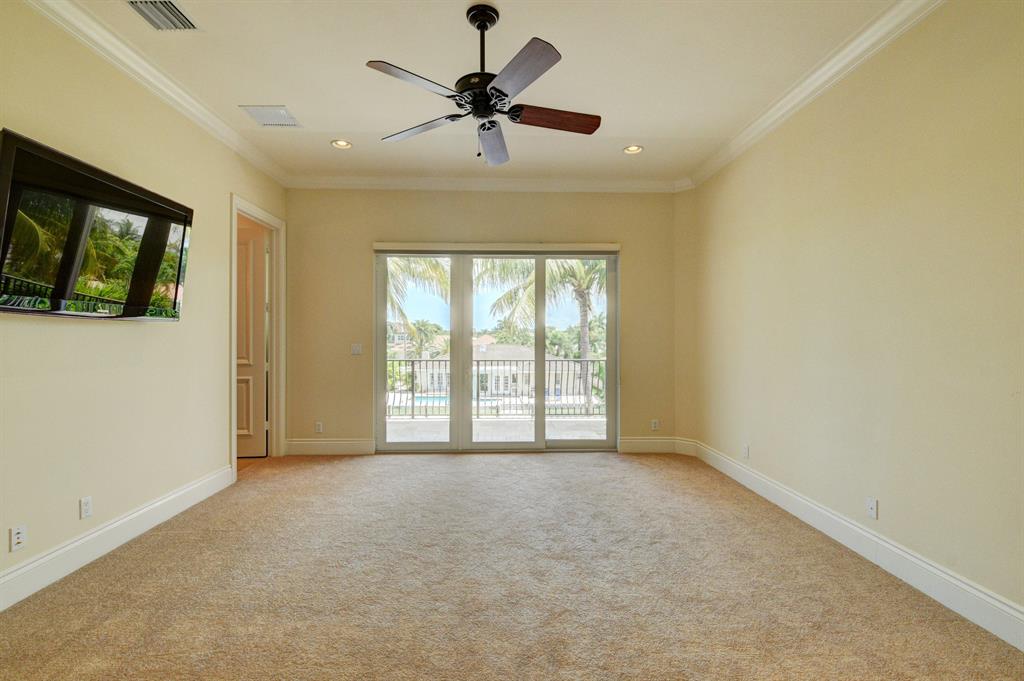 TROPIC ISLE - Residential