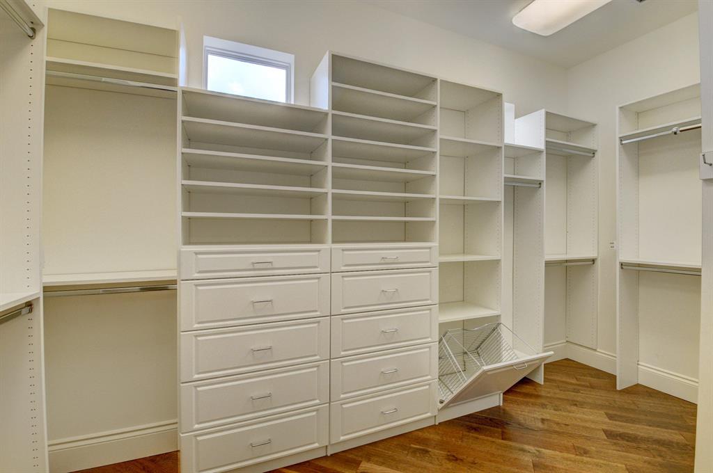 TROPIC ISLE - Residential