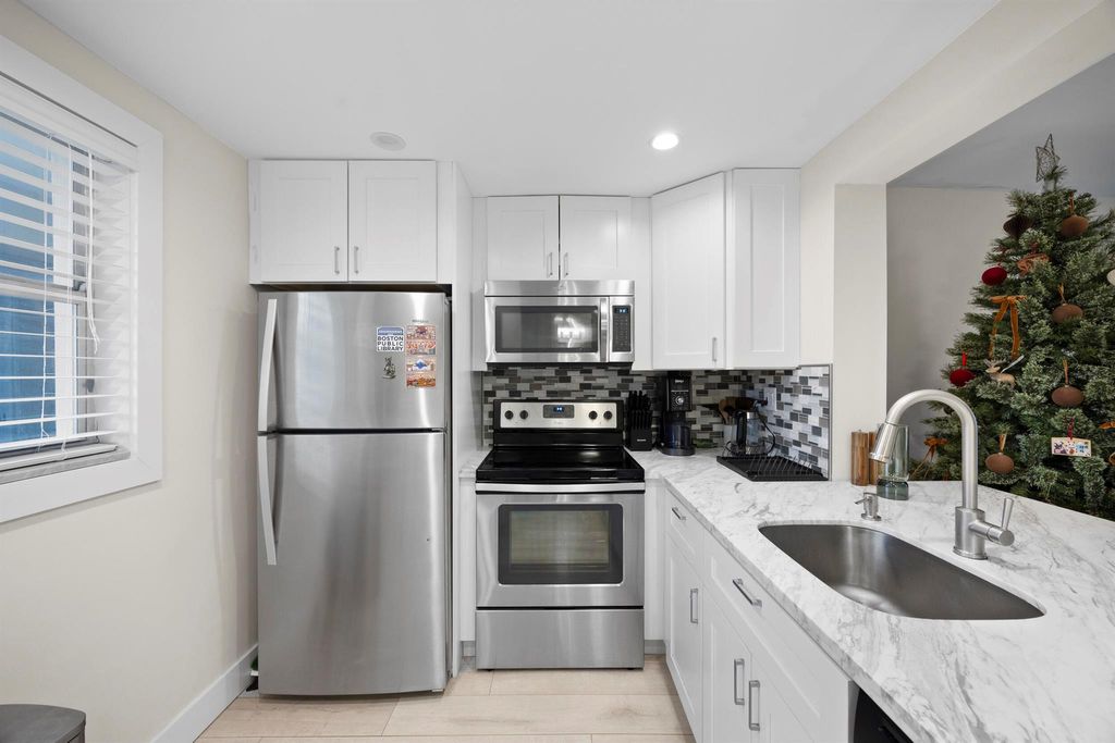 Photo of 801 S South Federal Highway Highway, Pompano Beach, FL 33062 (MLS # R11147057)