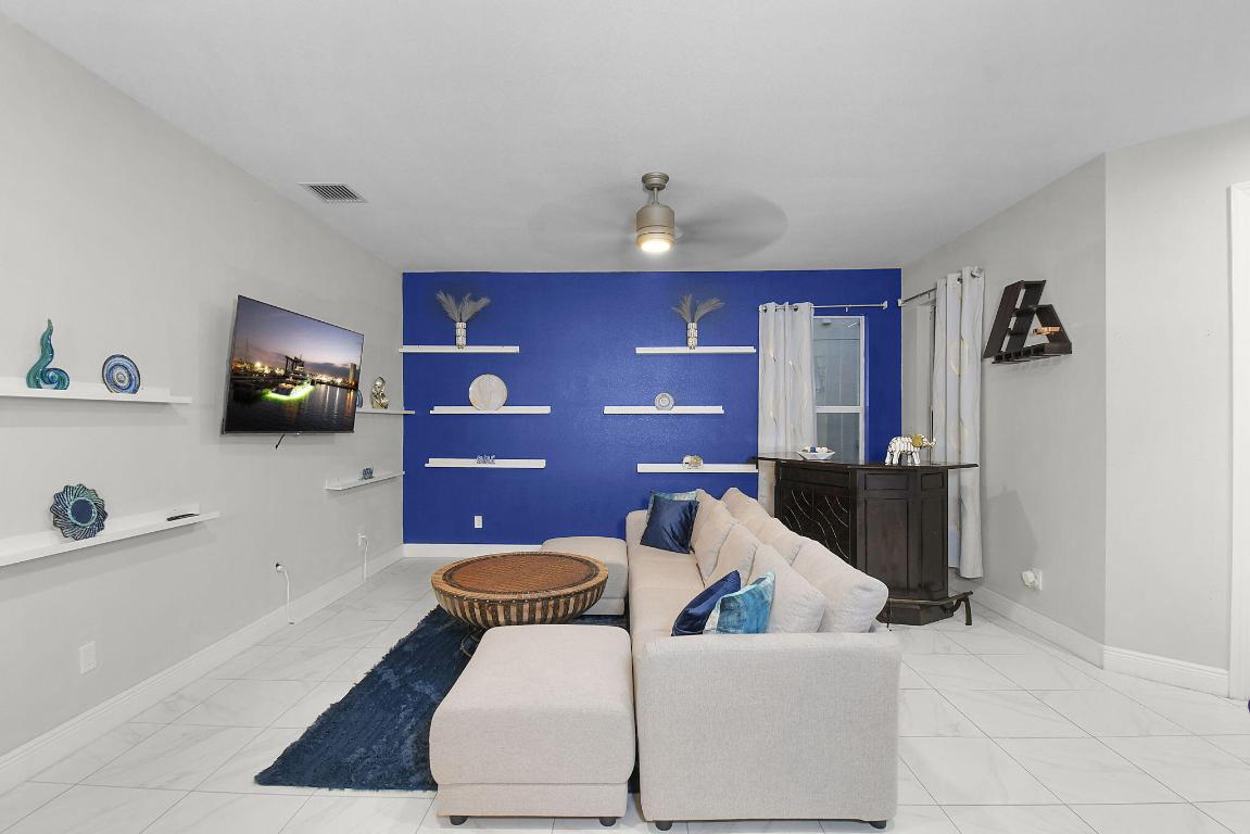 VIZCAYA FALLS PLAT 2 - Residential