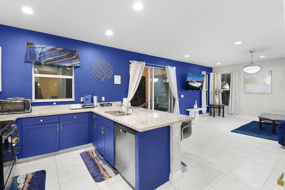 VIZCAYA FALLS PLAT 2 - Residential