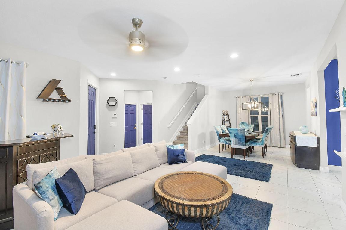 VIZCAYA FALLS PLAT 2 - Residential