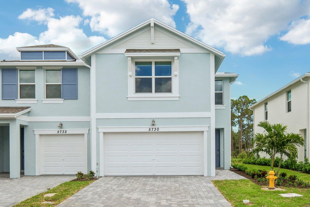 Photo of 5730 SE Edgewater Circle, Stuart, FL 34997 (MLS # R10998822)