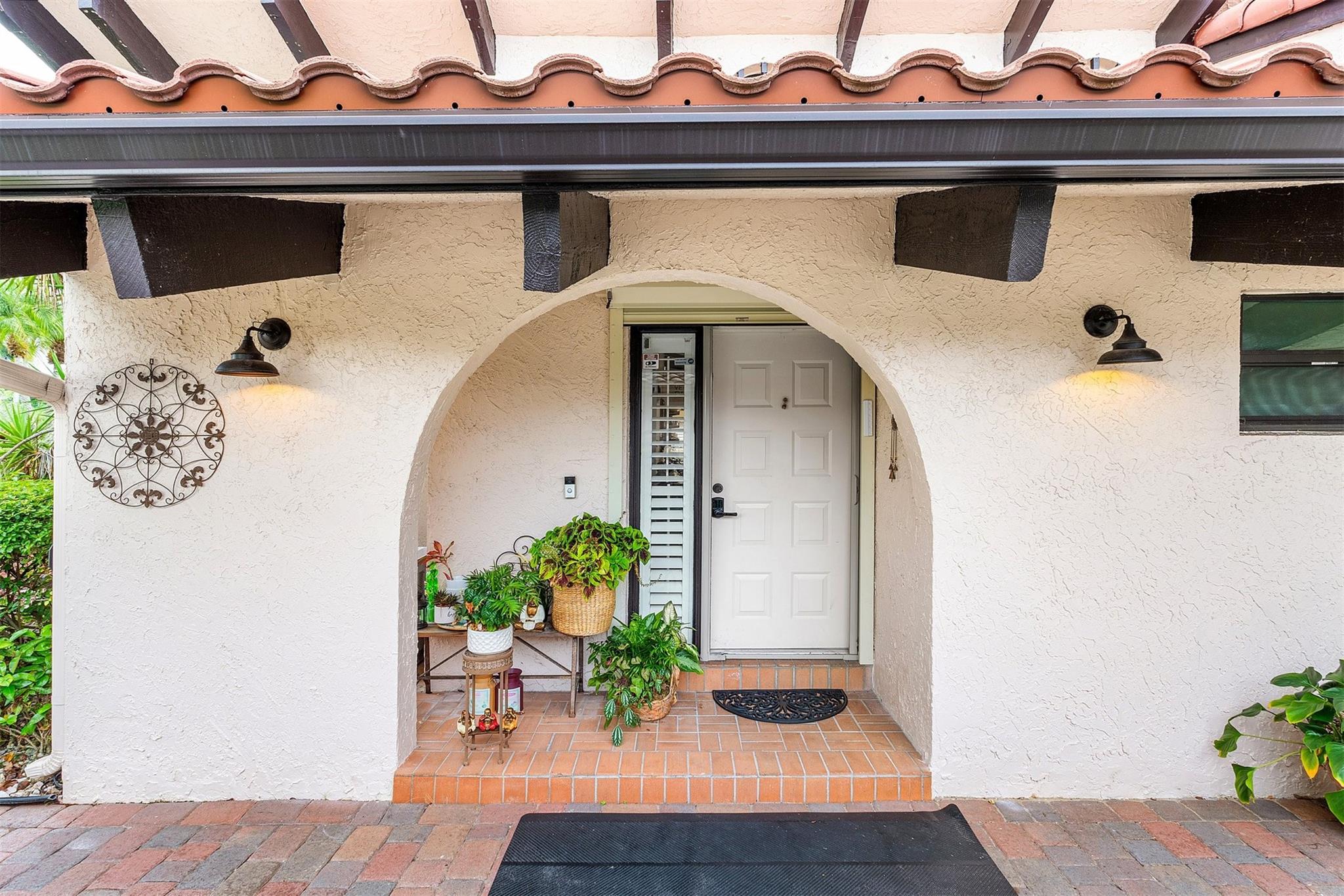 8104 Pine Cir 8104