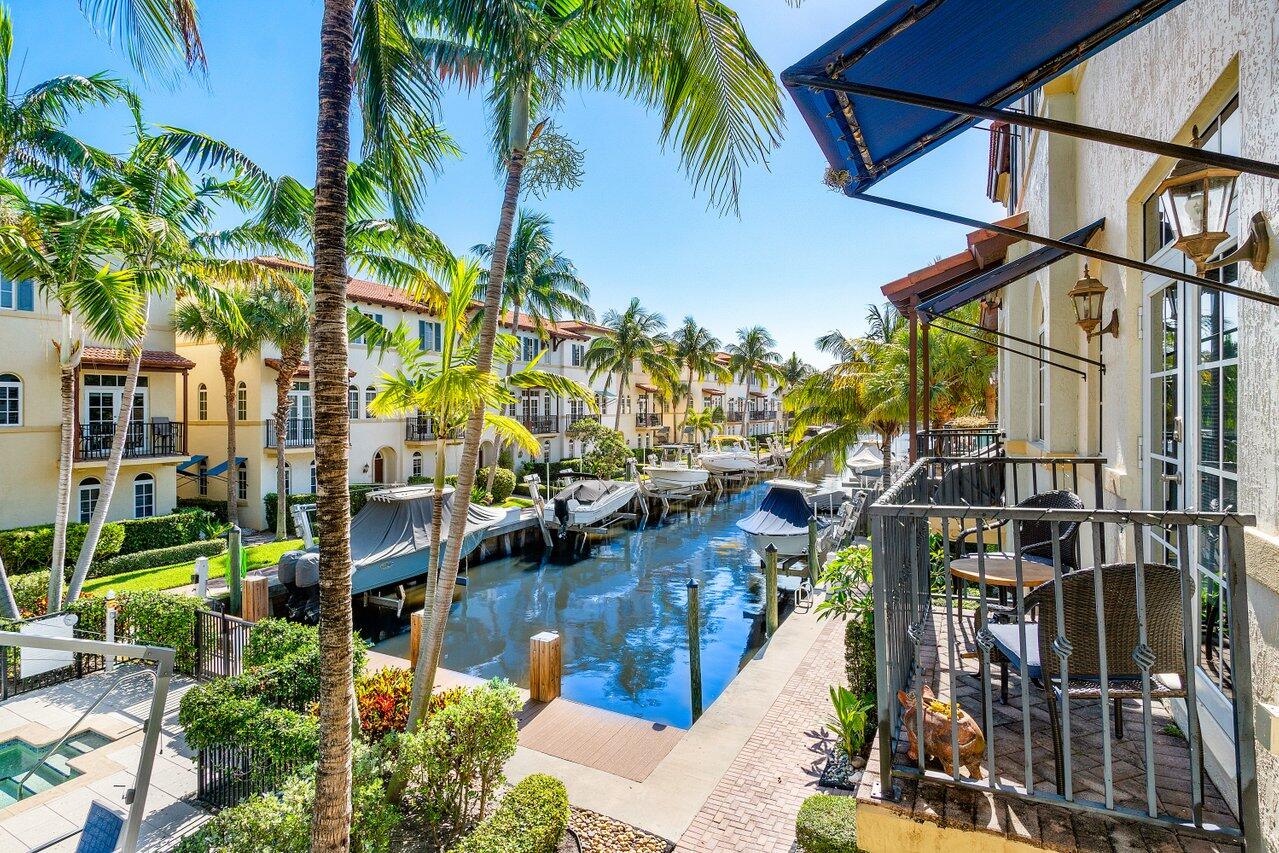 Available for seasonal rent starting December 1, 2025, with a 4-month minimum per Association rules. Minutes from vibrant Atlantic Avenue, this three-story 3BR/3.5BA townhome is located in a prestigious waterfront Intracoastal community offering resort-style living. Enjoy the best of Boynton/Delray Beach living, just minutes from shops, dining, and the beach.