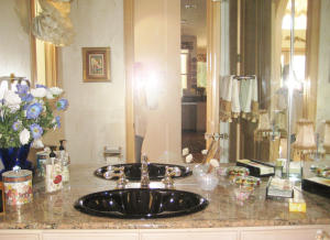 DEVON PLACE - Residential