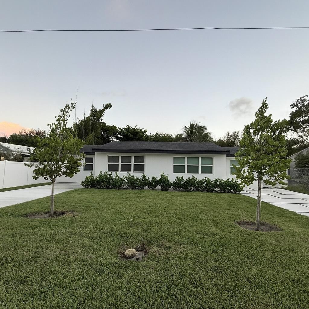 NICHOLS 1ST ADD TO DELRAY - Residential Lease