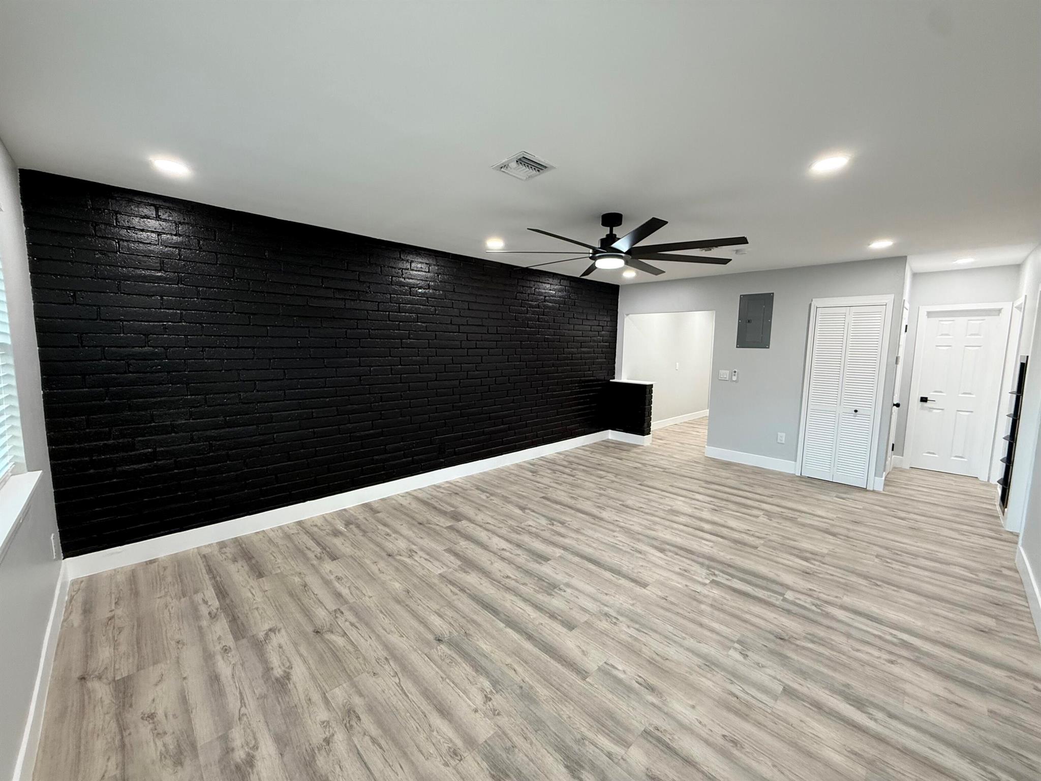 NICHOLS 1ST ADD TO DELRAY - Residential Lease