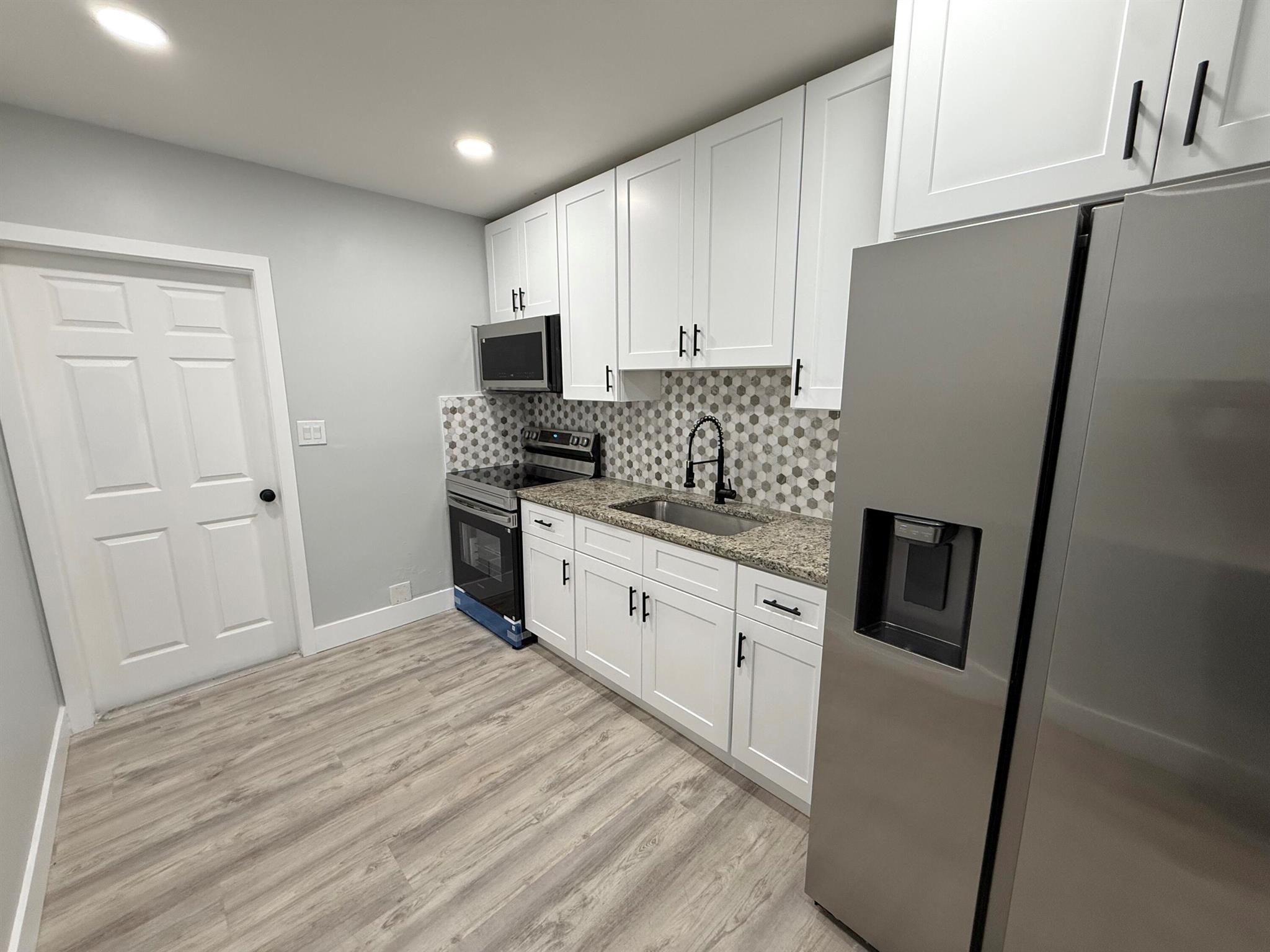 NICHOLS 1ST ADD TO DELRAY - Residential Lease