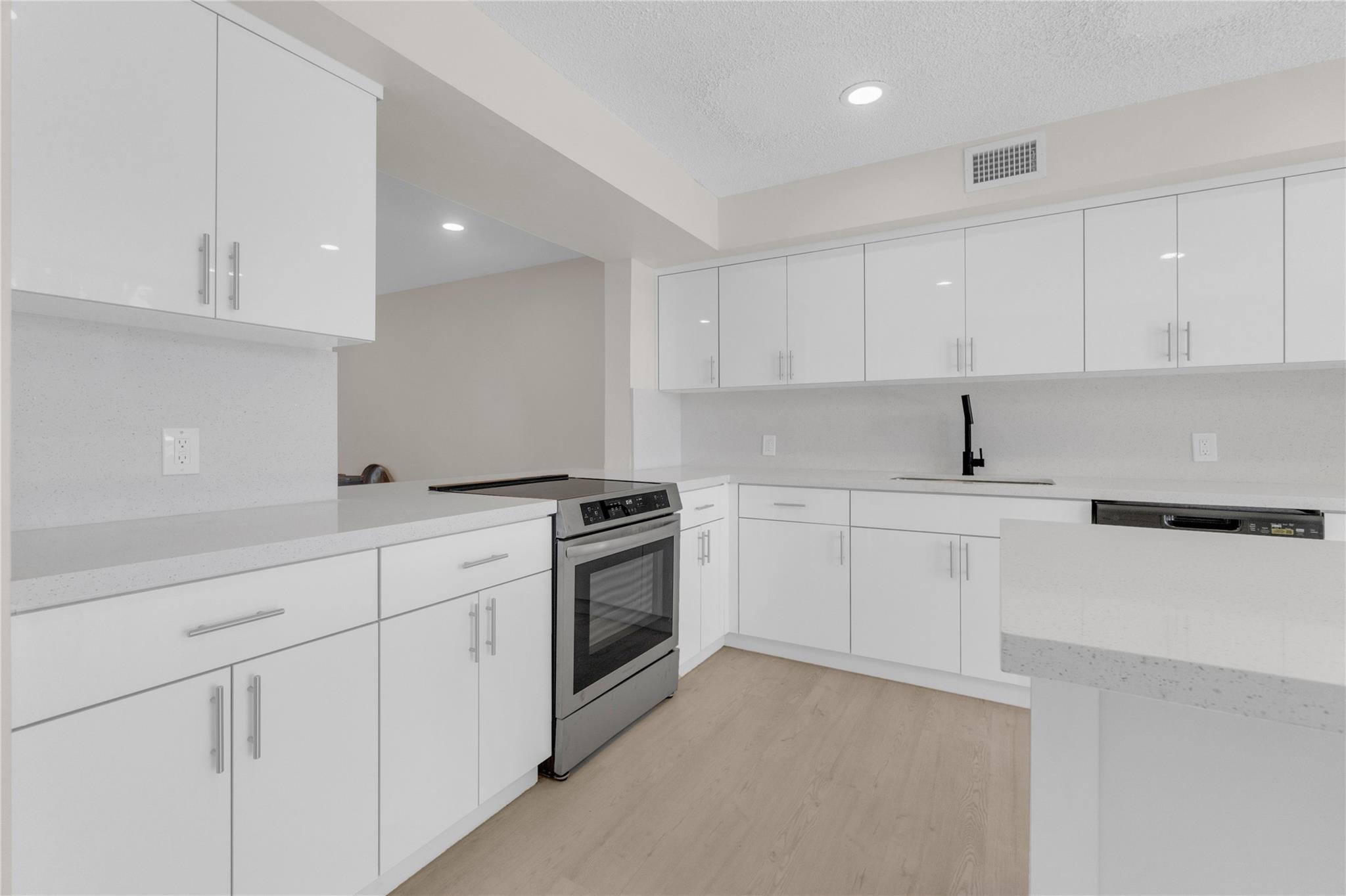 Villas Lakes - Residential