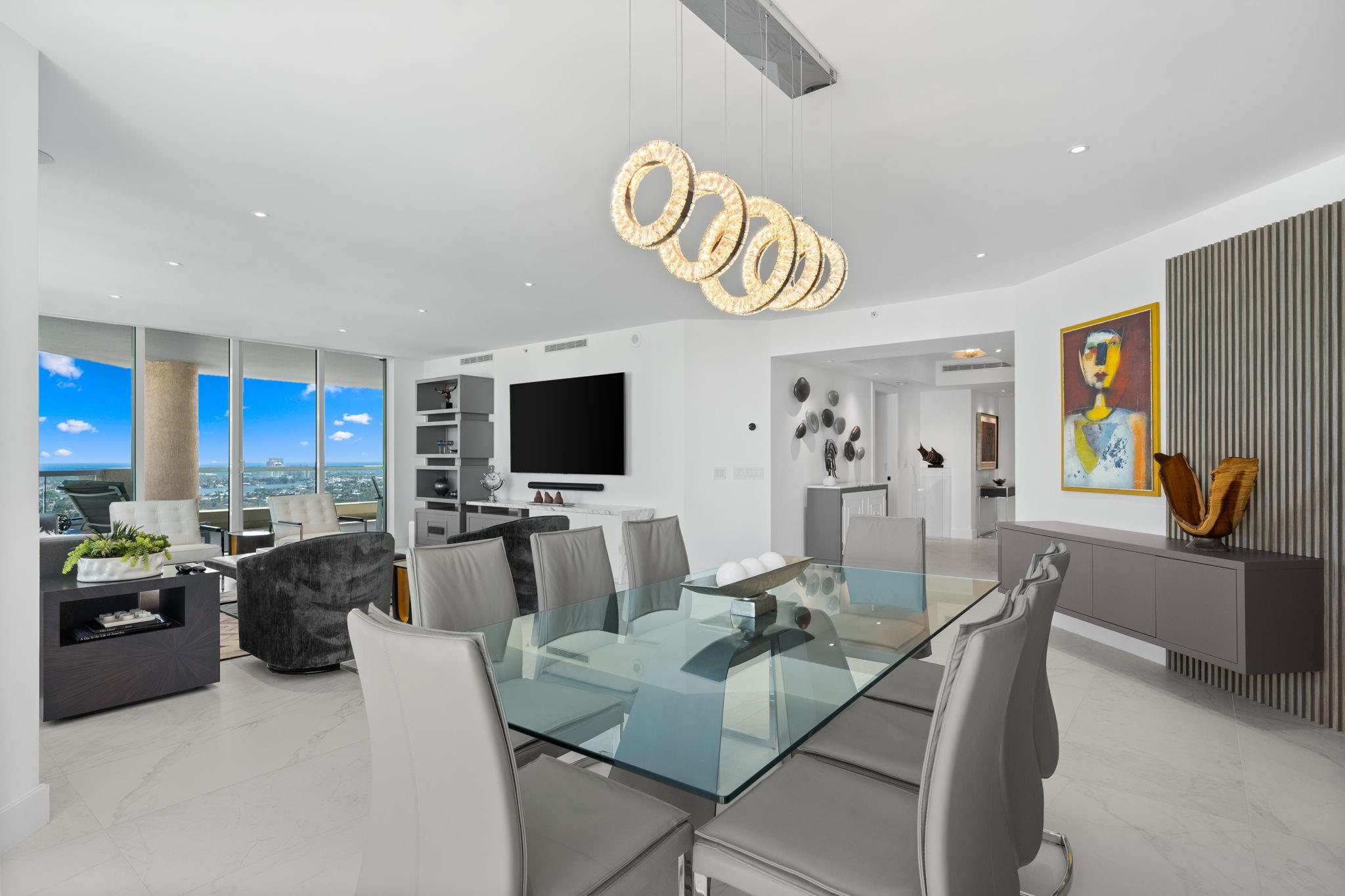 411 N New River Dr 3101