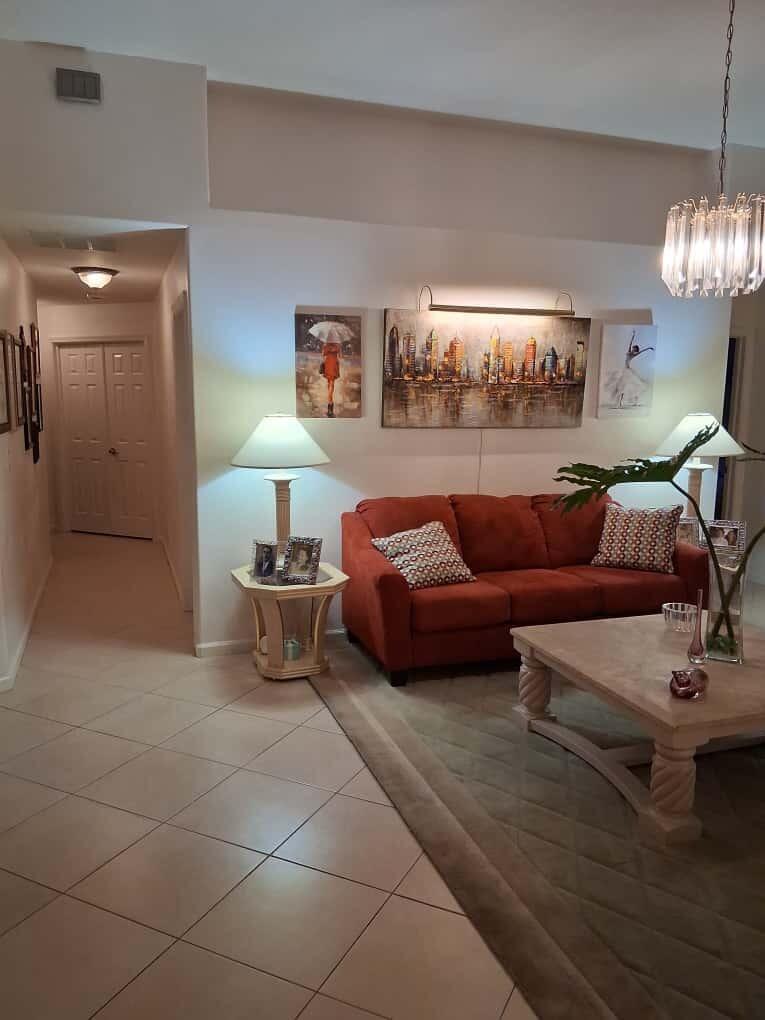 PORT ST LUCIE SECTION 8 - Residential