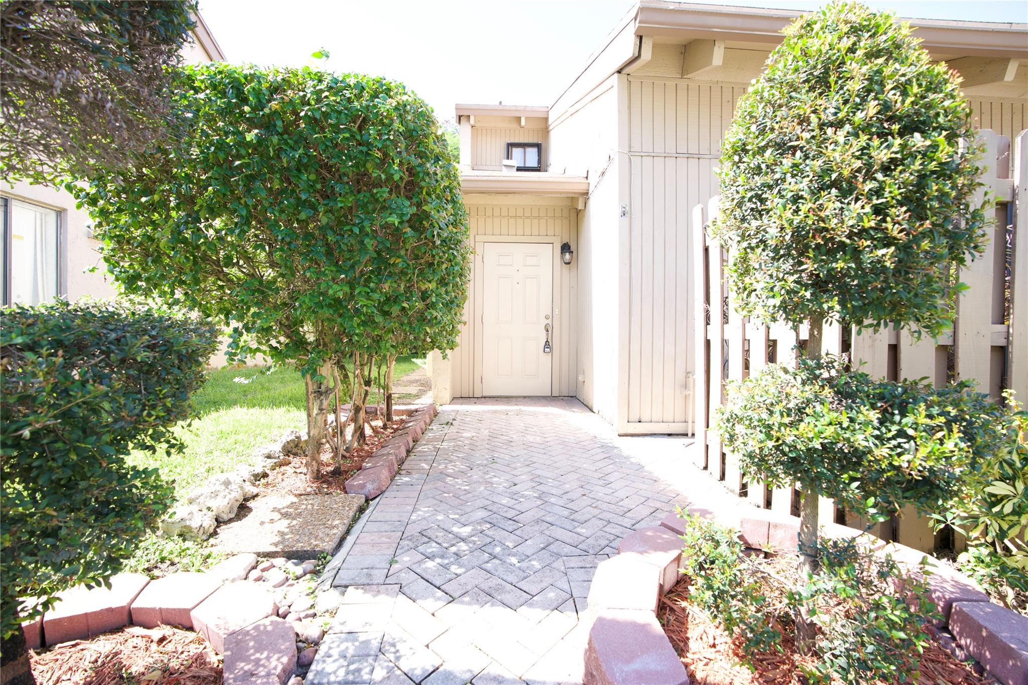 Arrowhead Golf & Tennis C - Residential Lease