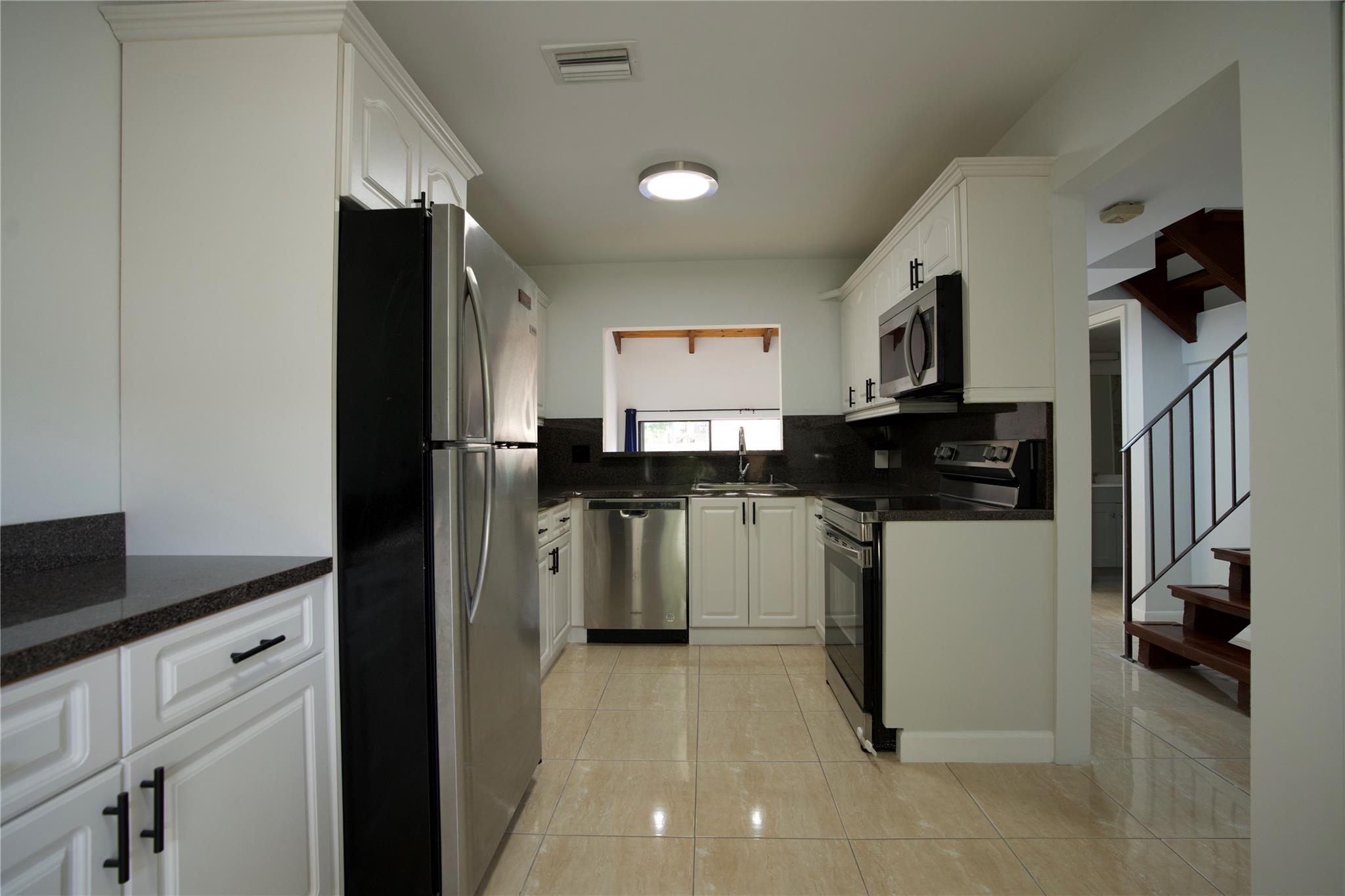 Arrowhead Golf & Tennis C - Residential Lease