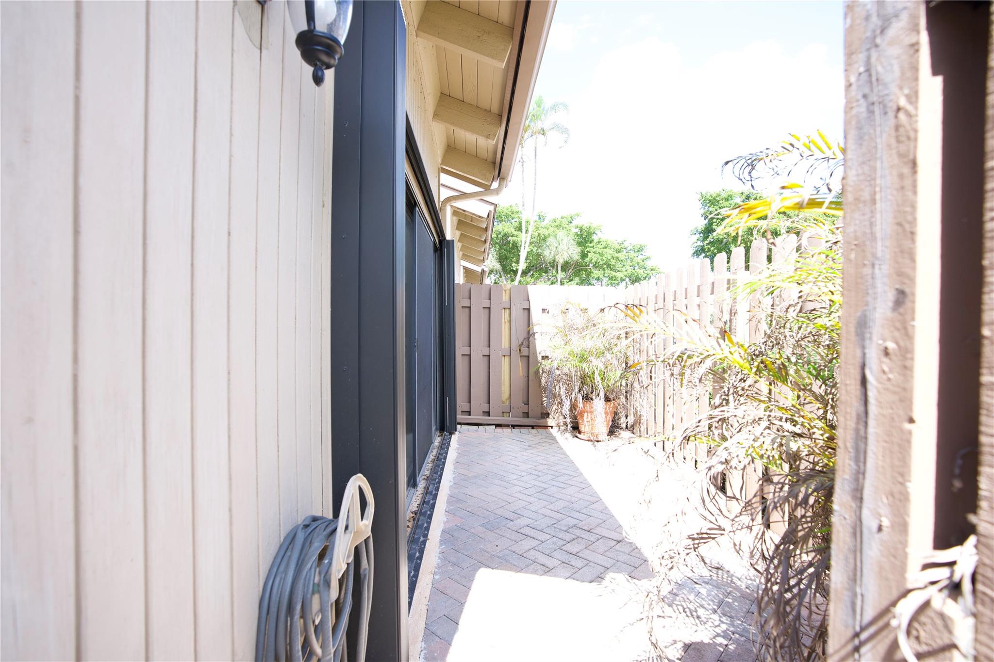 Arrowhead Golf & Tennis C - Residential Lease