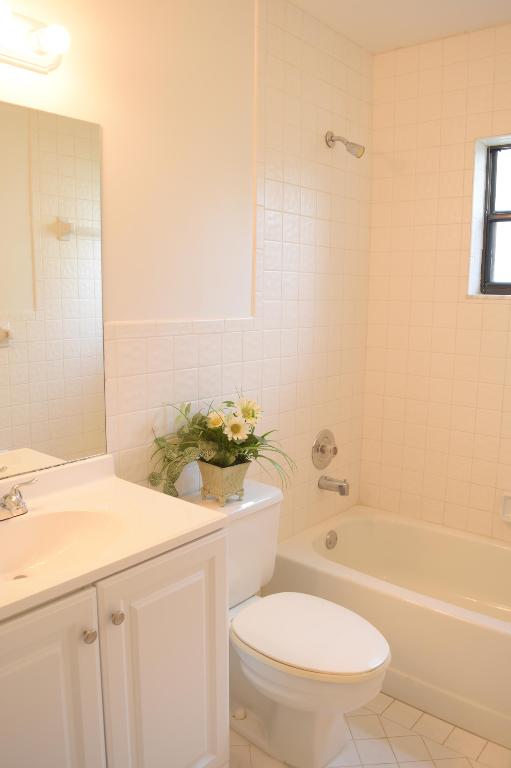 SPRINGTREE LAKES WEST III - Residential