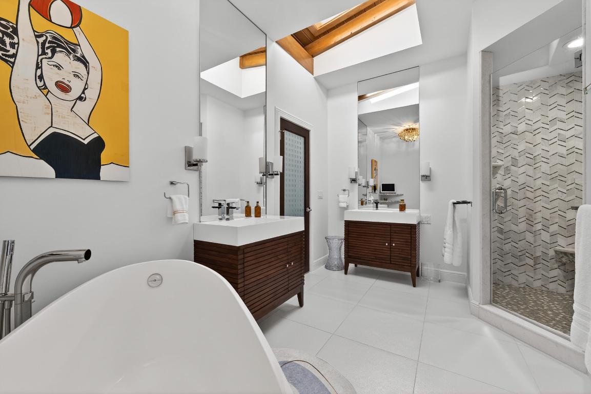 JUPITER INLET BEACH COLONY - Residential