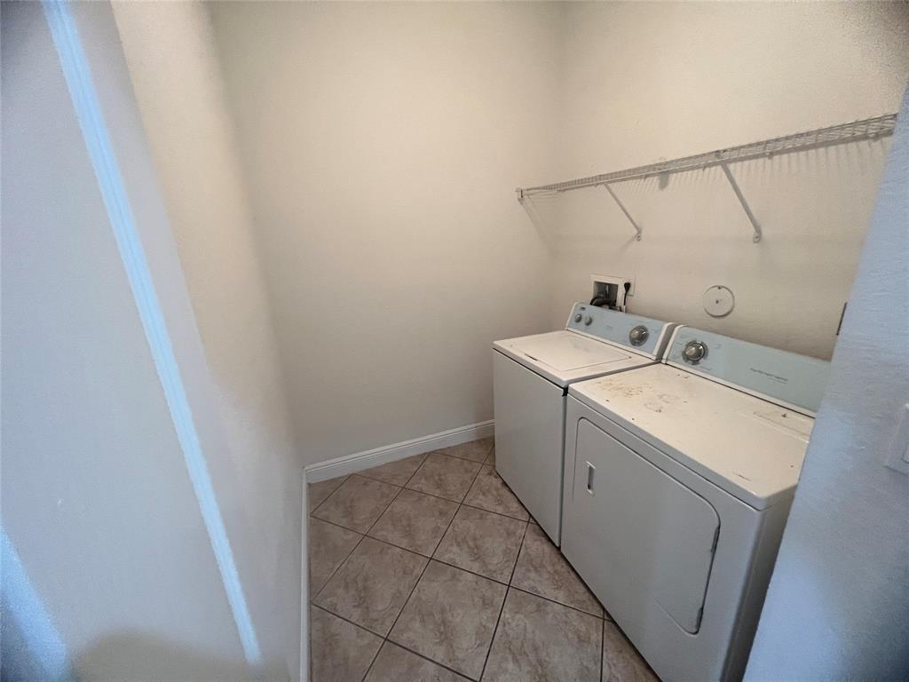 JULIA GARDENS - Residential Lease
