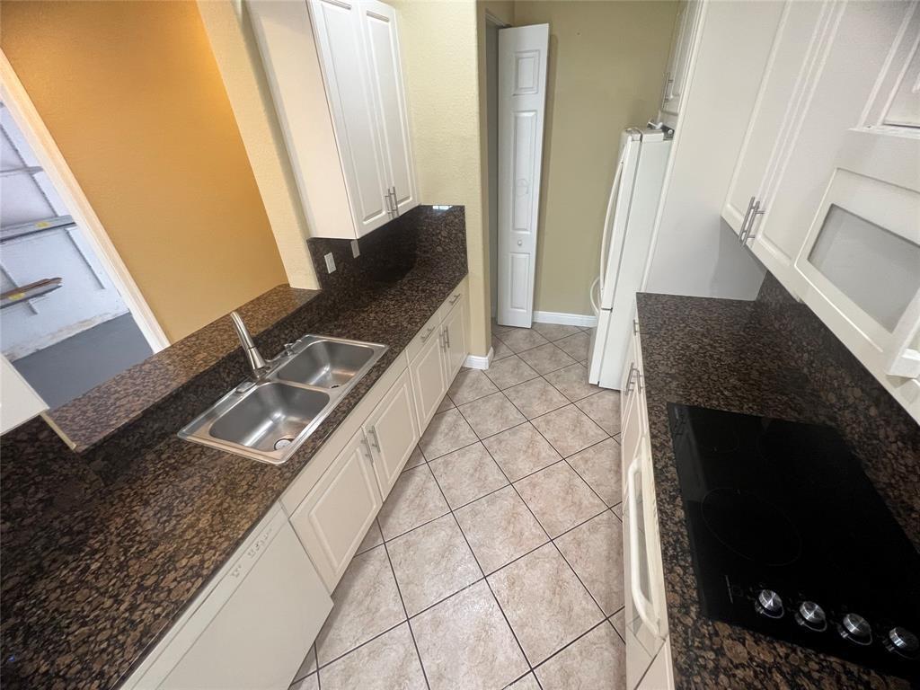 JULIA GARDENS - Residential Lease