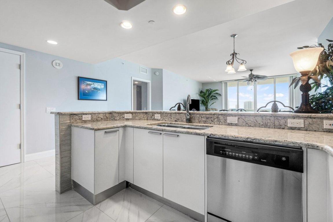 MARINA GRANDE RIVIERA BEACH CONDO - Residential Lease