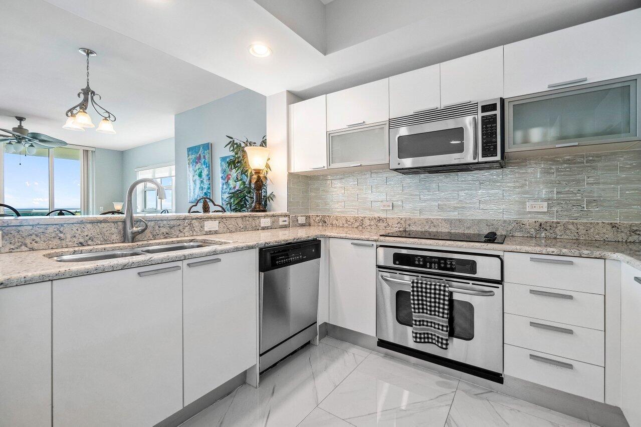 MARINA GRANDE RIVIERA BEA - Residential Lease