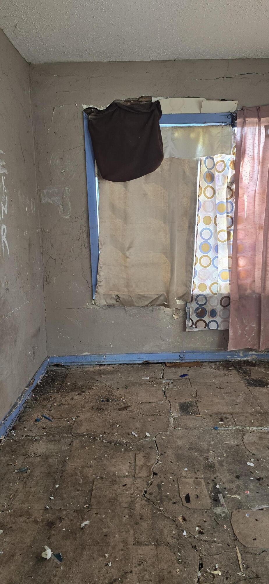 MONROE HEIGHTS - Residential