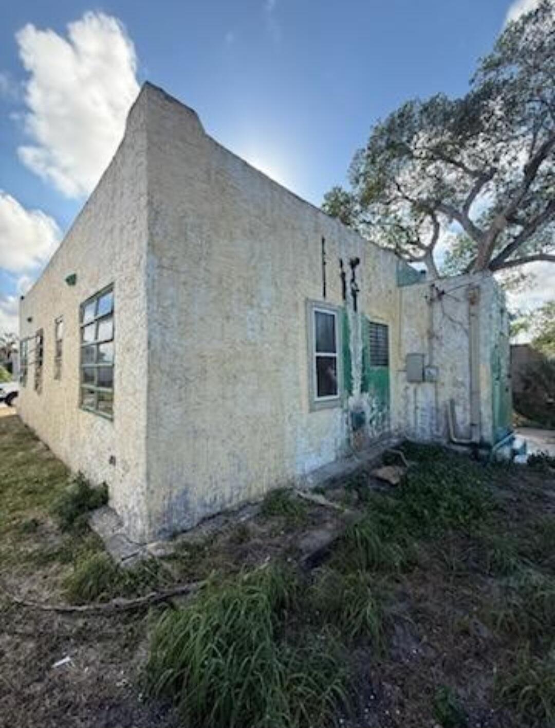 MONROE HEIGHTS - Residential