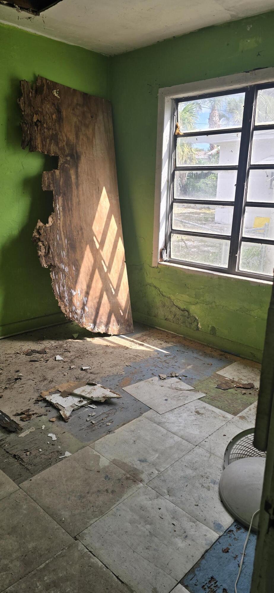 MONROE HEIGHTS - Residential