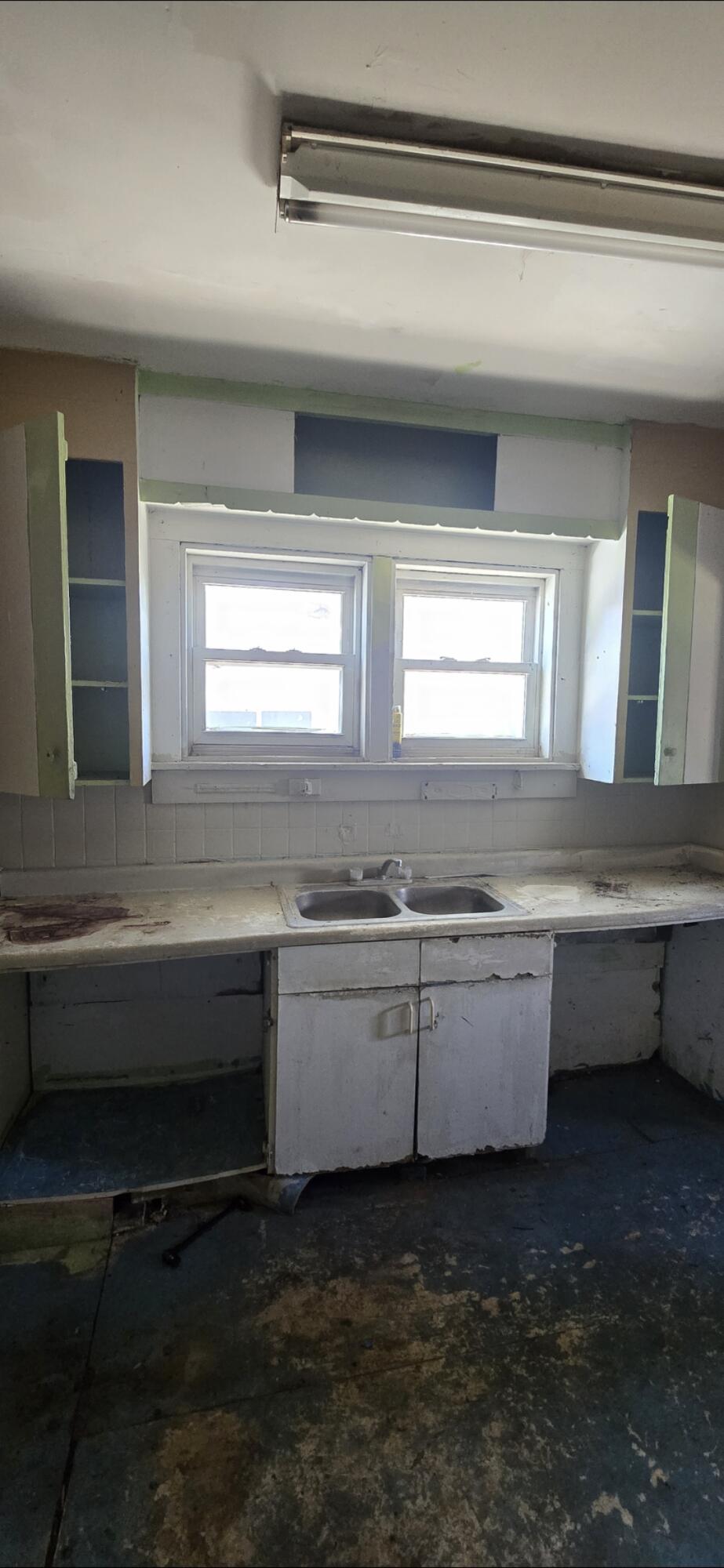 MONROE HEIGHTS - Residential