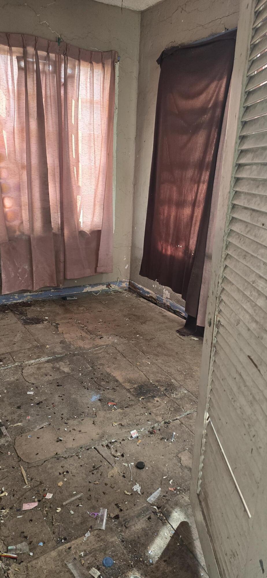 MONROE HEIGHTS - Residential