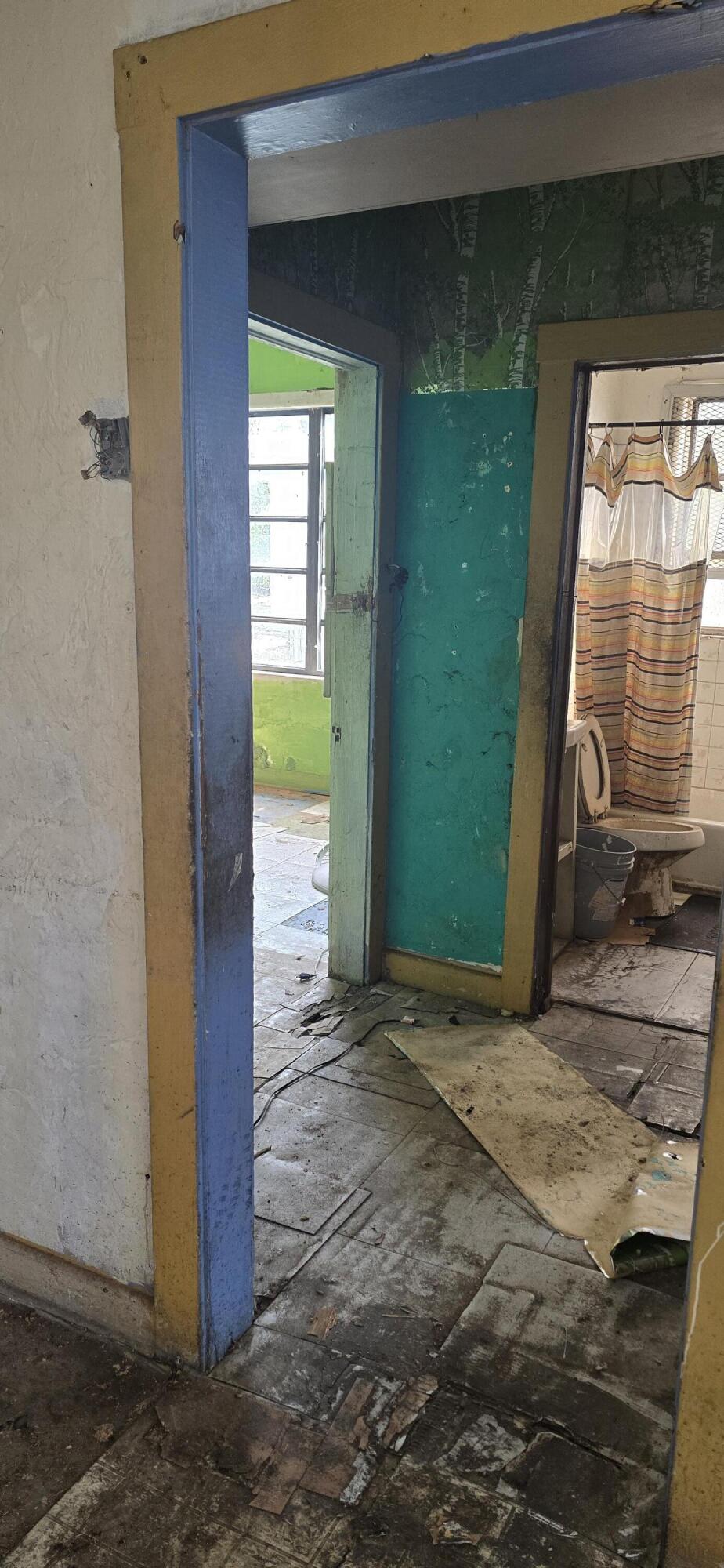 MONROE HEIGHTS - Residential