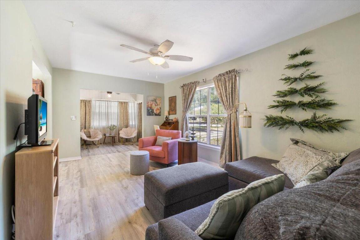 MCANSH PARK REPLATS OF - Residential