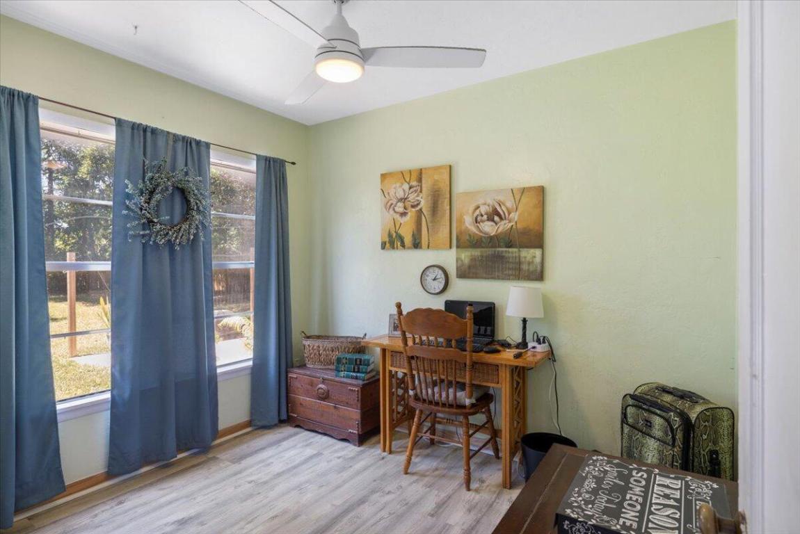 MCANSH PARK REPLATS OF - Residential