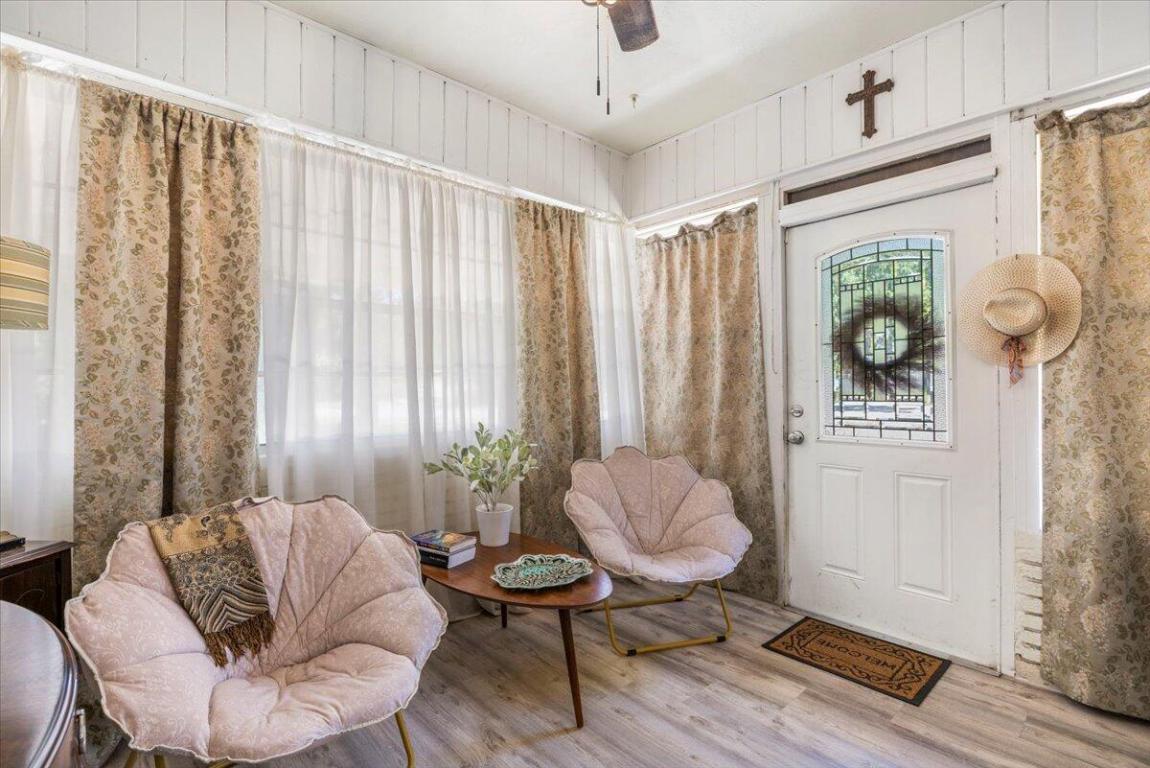 MCANSH PARK REPLATS OF - Residential