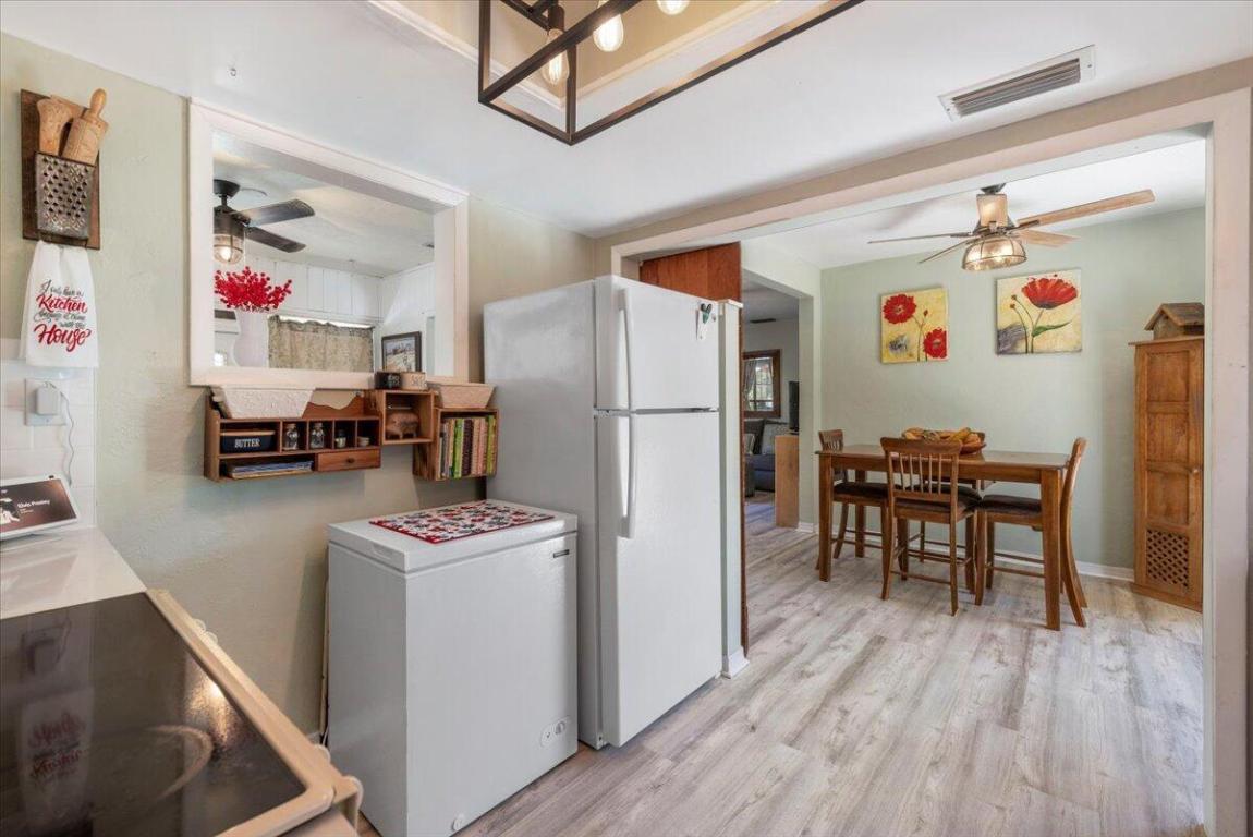 MCANSH PARK REPLATS OF - Residential