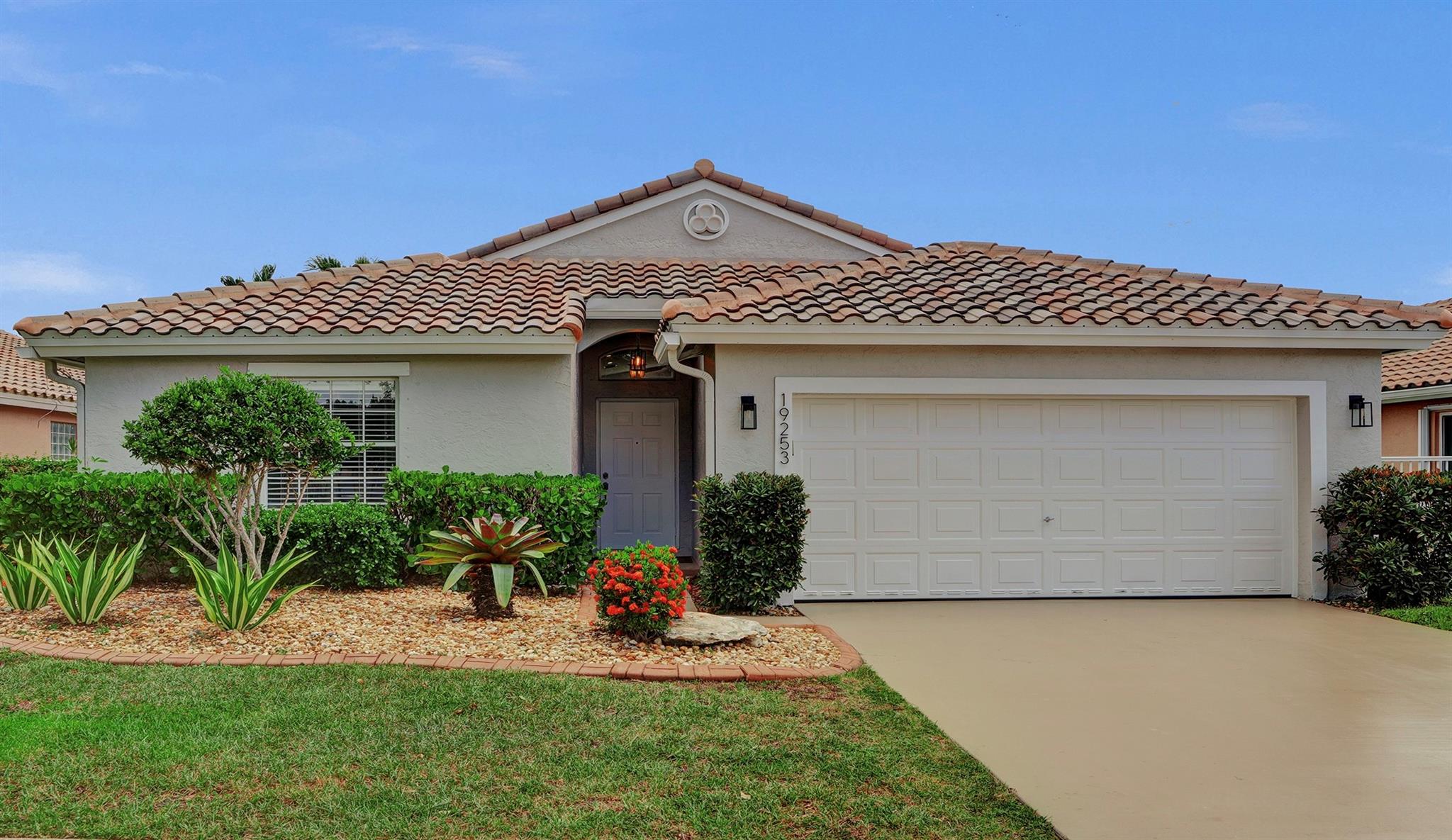 Welcome to your new family home in the beautiful, gated community of Estancia. This fully remodeled 3-bedroom, 2-bath home is move-in ready. It features a brand-new roof, new exterior paint and stylish updates throughout. The open-concept kitchen is every home cook’s dream, offering plenty of counter space, cabinet storage, and new appliances. Both bathrooms have been tastefully updated, and the bright, open living and dining areas feature new flooring and lots of natural light. The finished two-car garage includes upgraded flooring and built-in shelving. With a newer A/C and water heater you’ll enjoy year-round comfort and efficiency. Enjoy a spacious fenced in backyard with a relaxing lake view — the perfect place for the kids to play or for hosting outdoor gatherings.