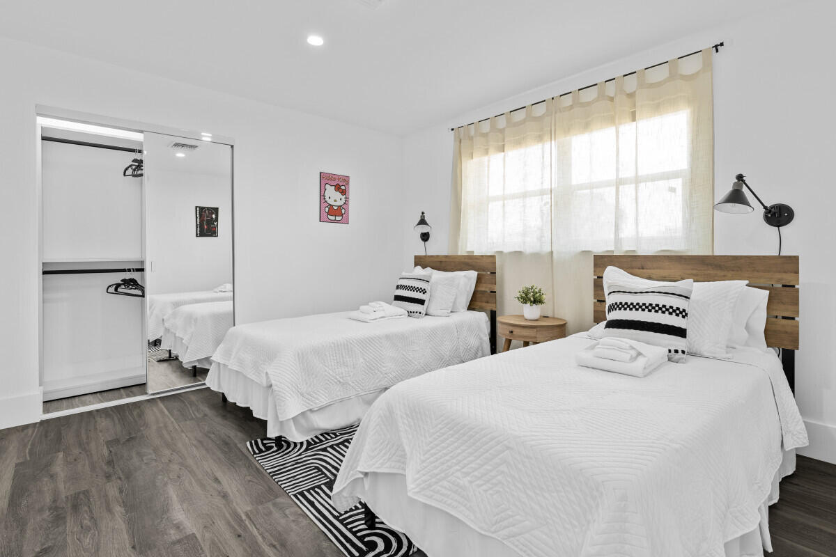 ROOSEVELT ESTATES - Residential