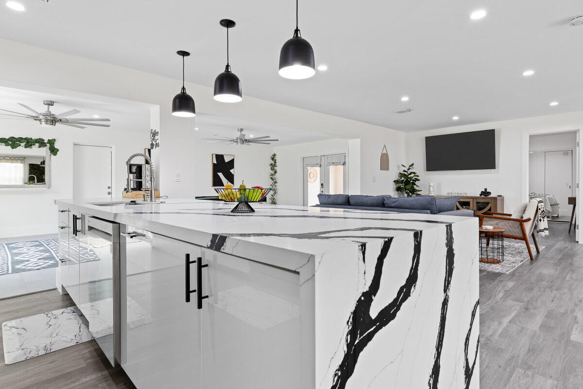 ROOSEVELT ESTATES - Residential