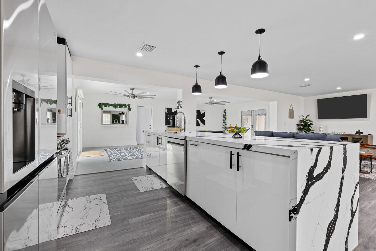 ROOSEVELT ESTATES - Residential