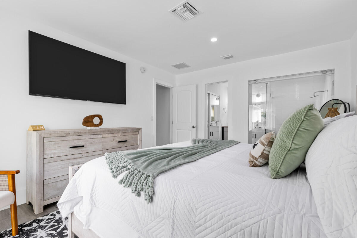 ROOSEVELT ESTATES - Residential