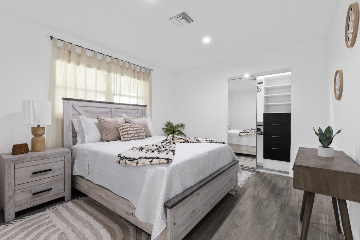 ROOSEVELT ESTATES - Residential