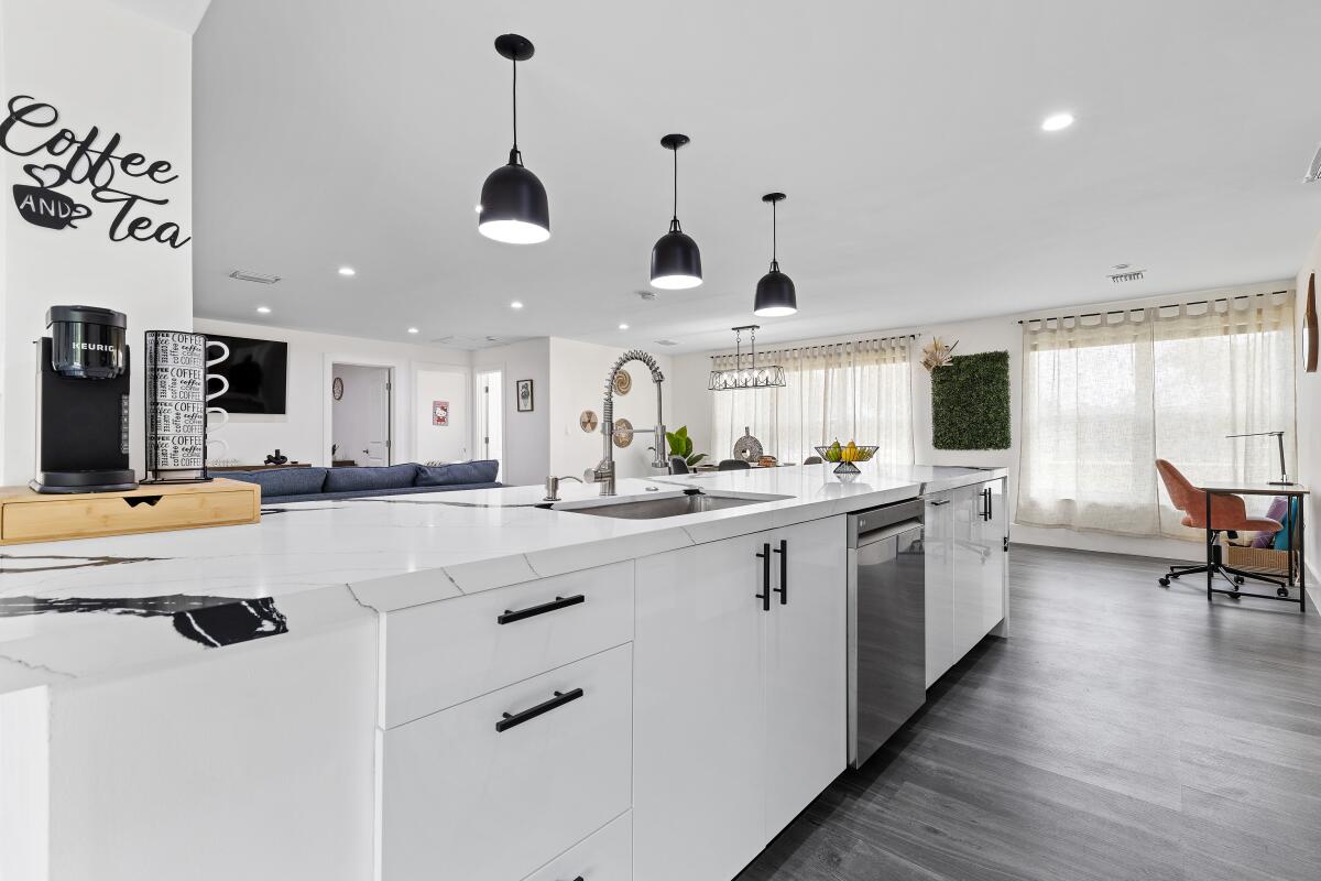 ROOSEVELT ESTATES - Residential