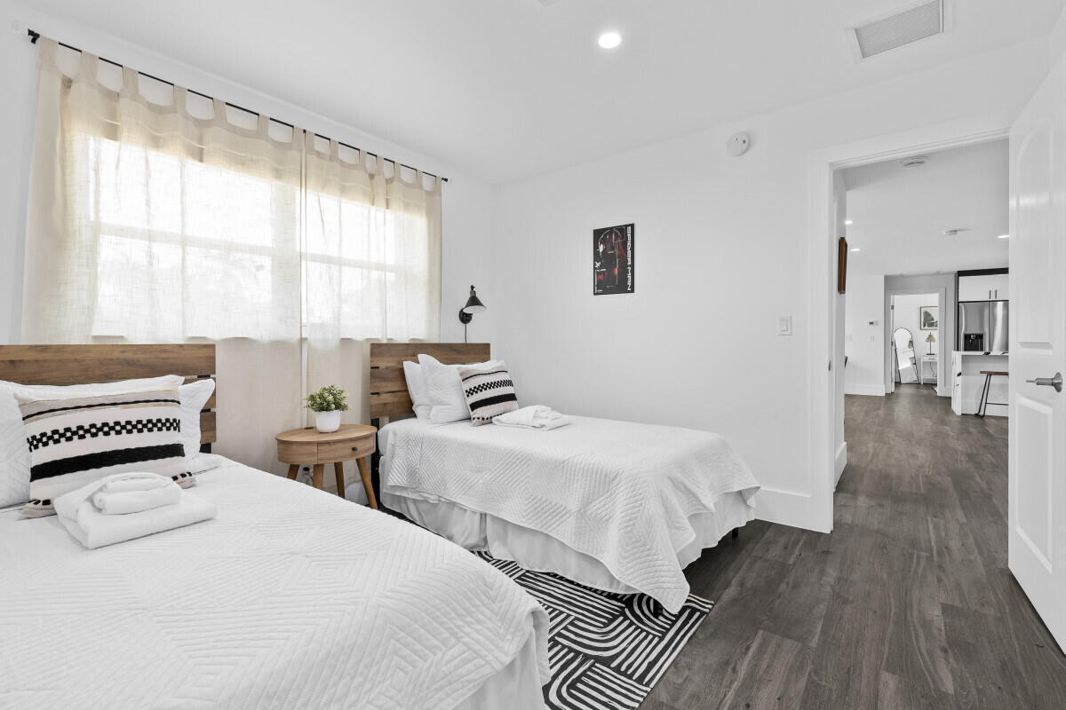 ROOSEVELT ESTATES - Residential