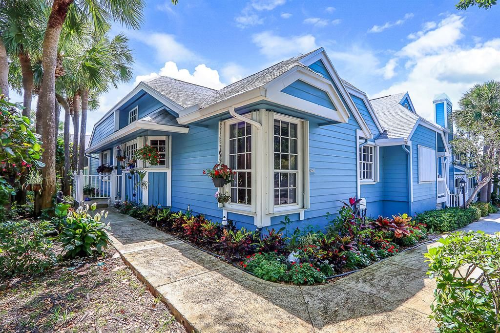 Photo of 628 Ocean Dunes Circle, Jupiter, FL 33477 (MLS # R10885858)