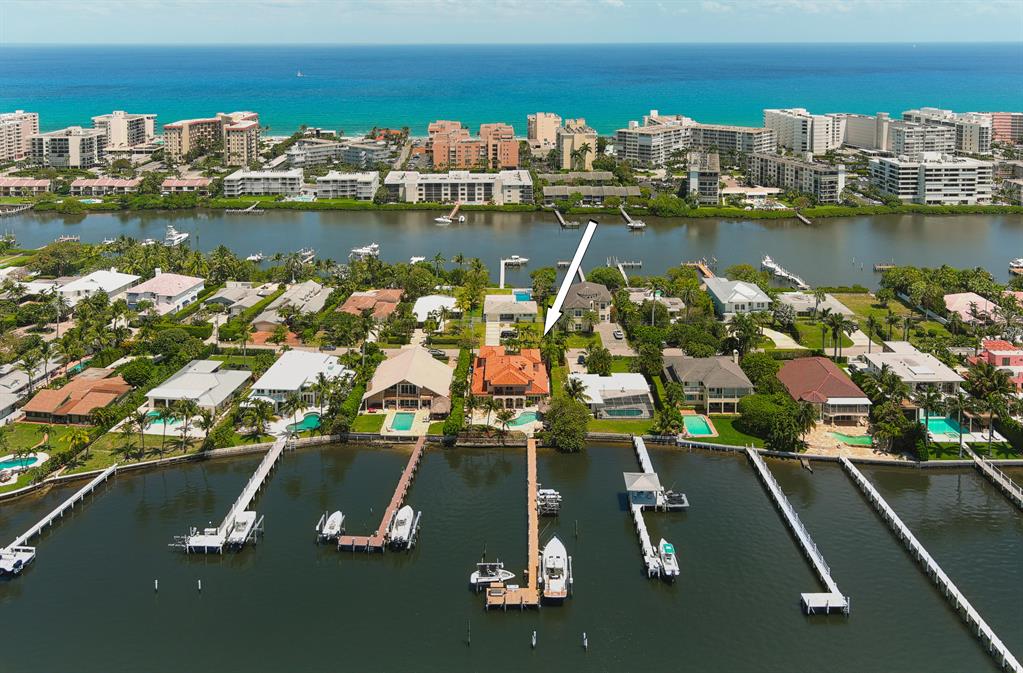 LAKE SHORES LANTANA - Residential