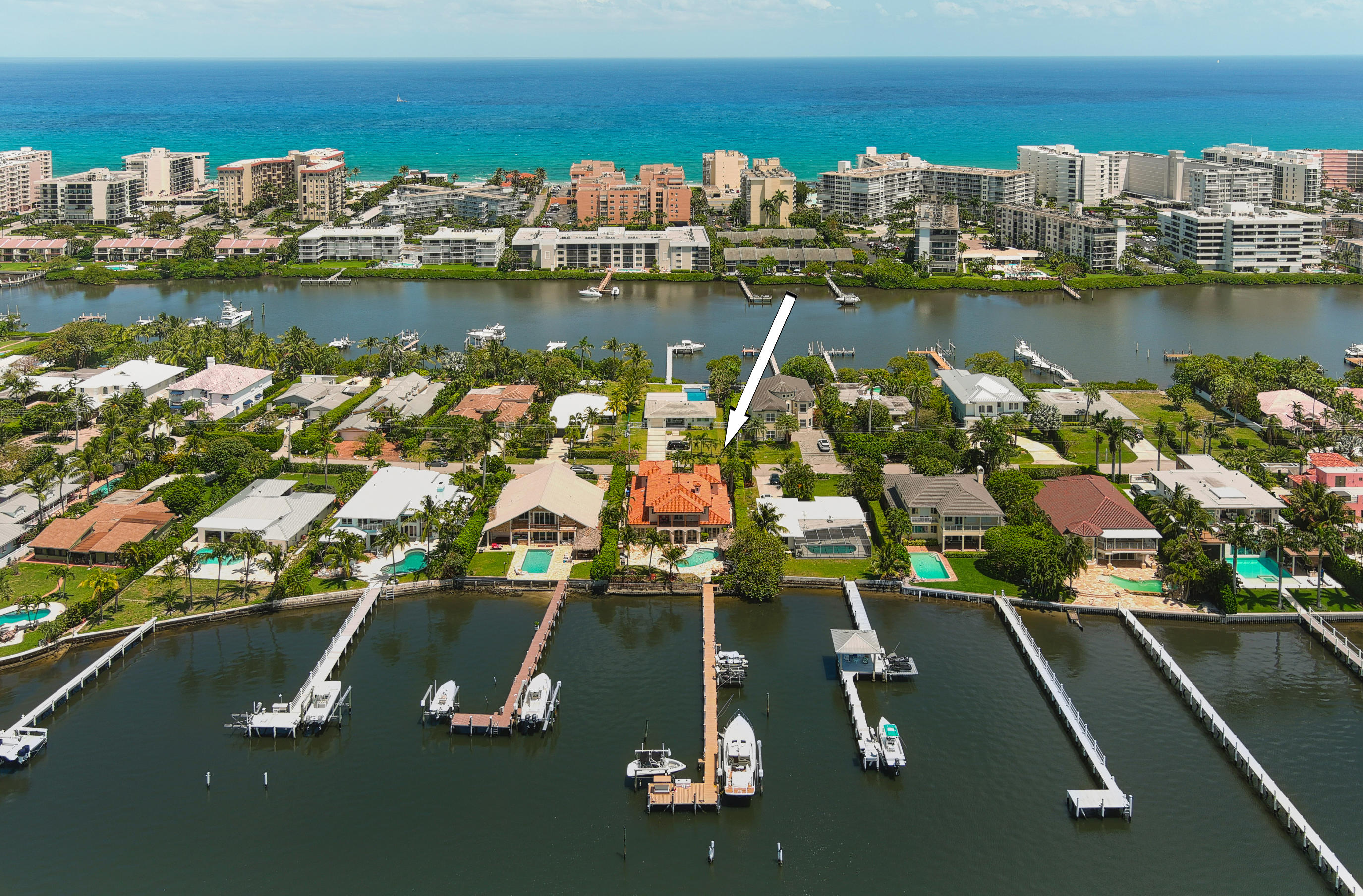 LAKE SHORES LANTANA - Residential