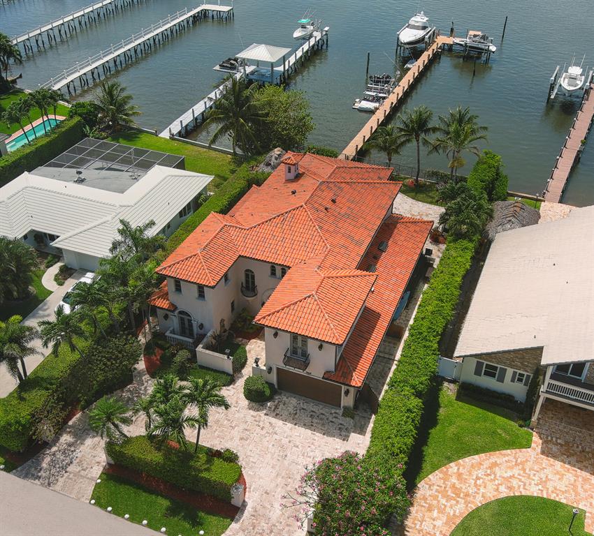 LAKE SHORES LANTANA - Residential
