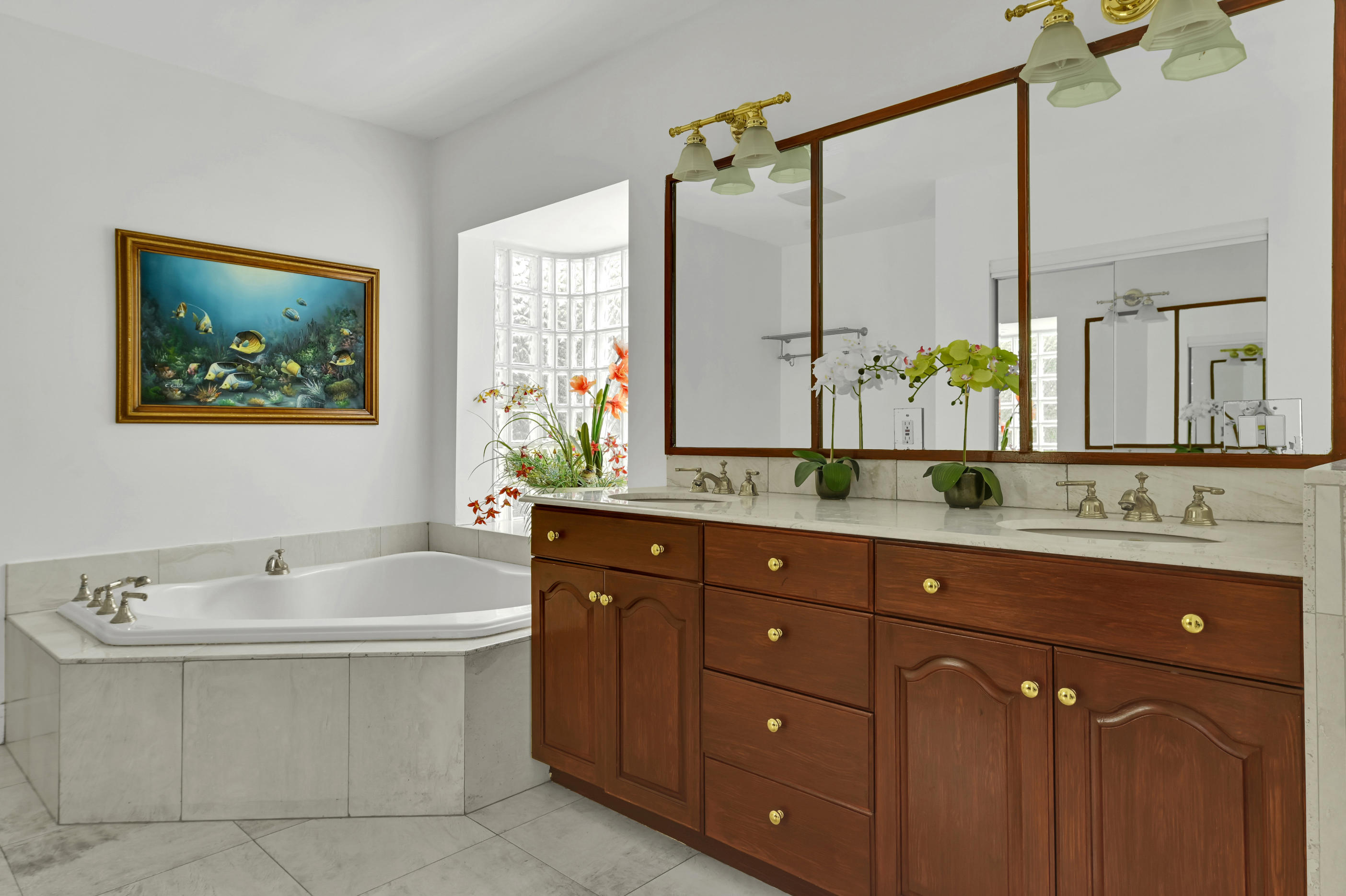 LAKE SHORES LANTANA - Residential