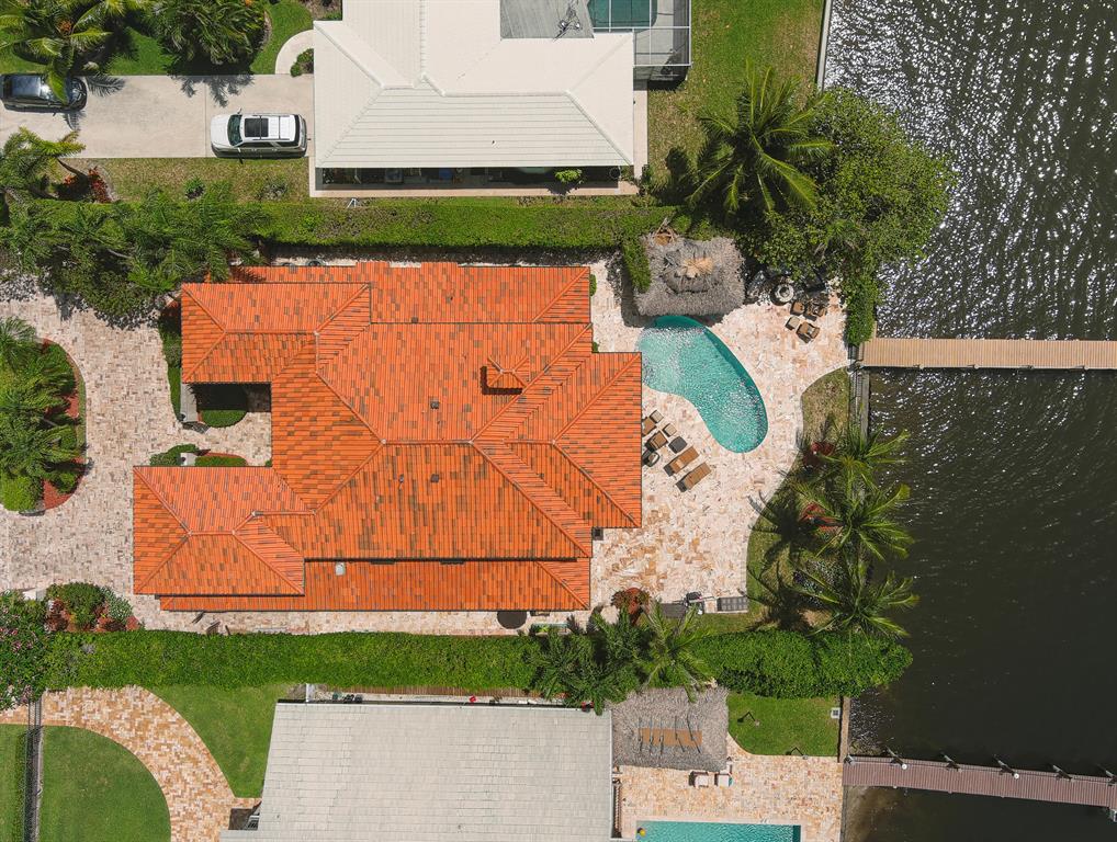 LAKE SHORES LANTANA - Residential