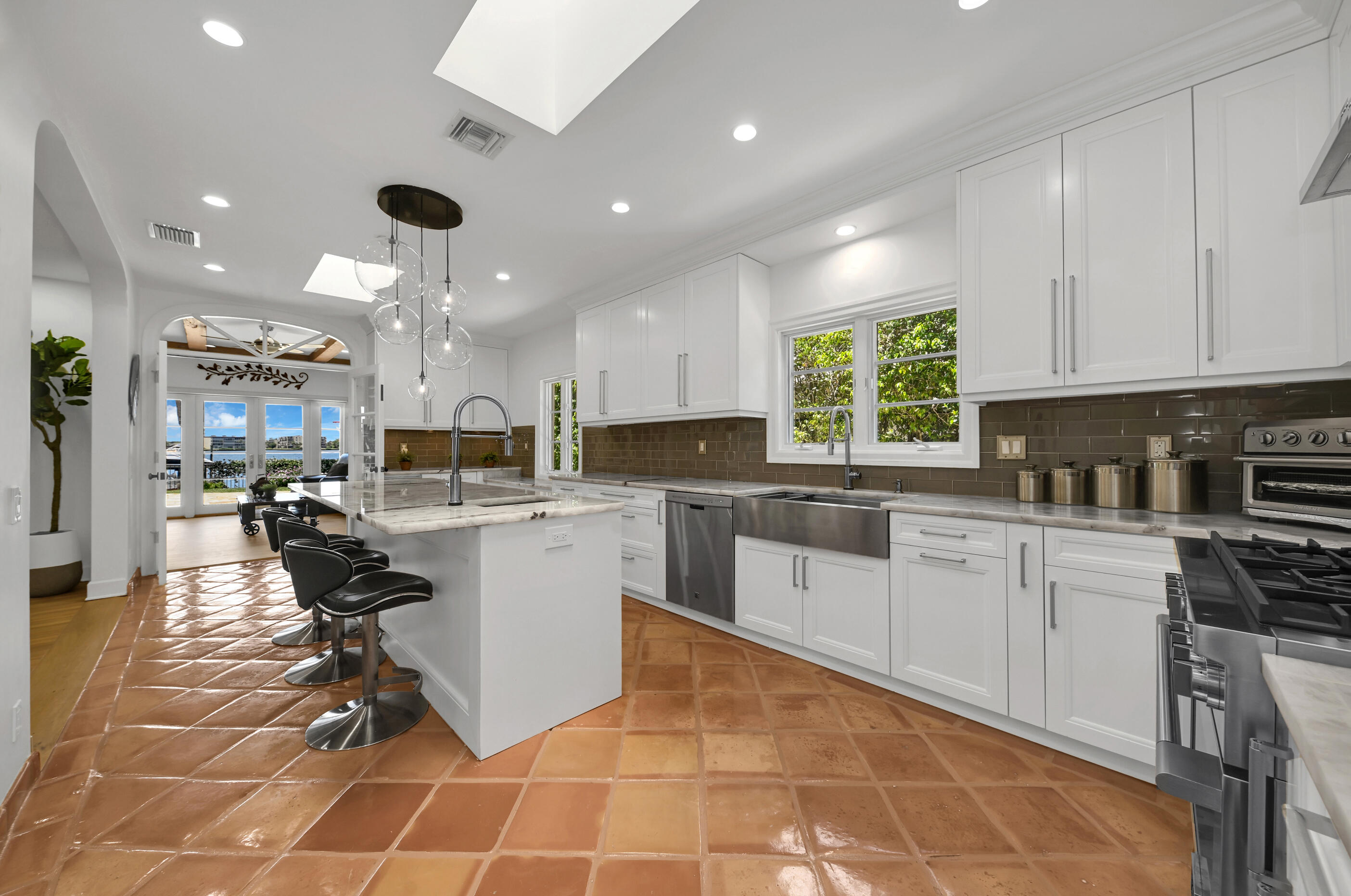 LAKE SHORES LANTANA - Residential